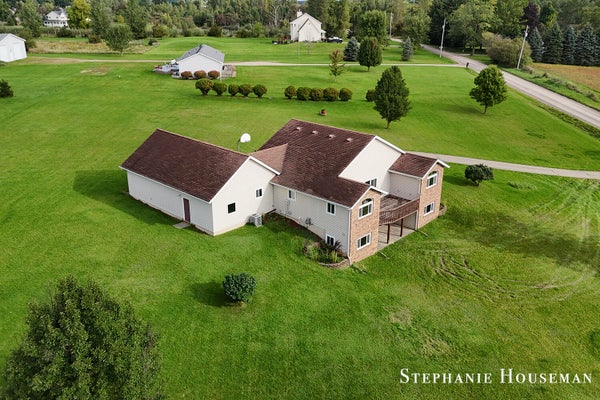 5169 SNOW AVE SE, ADA, MI 49301 - Image ffa1771de3809e2db71b2e51a33fa4bd/3692113691