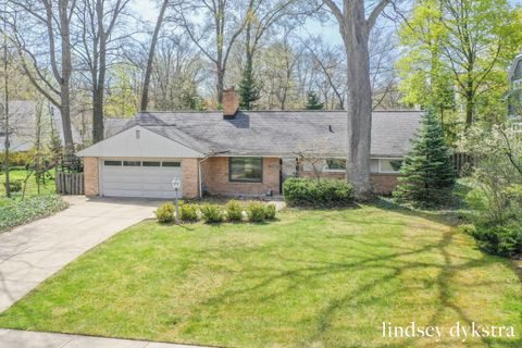 2656 Beechwood Drive SE, East Grand Rapids, MI 49506 - MLS#: 25018619