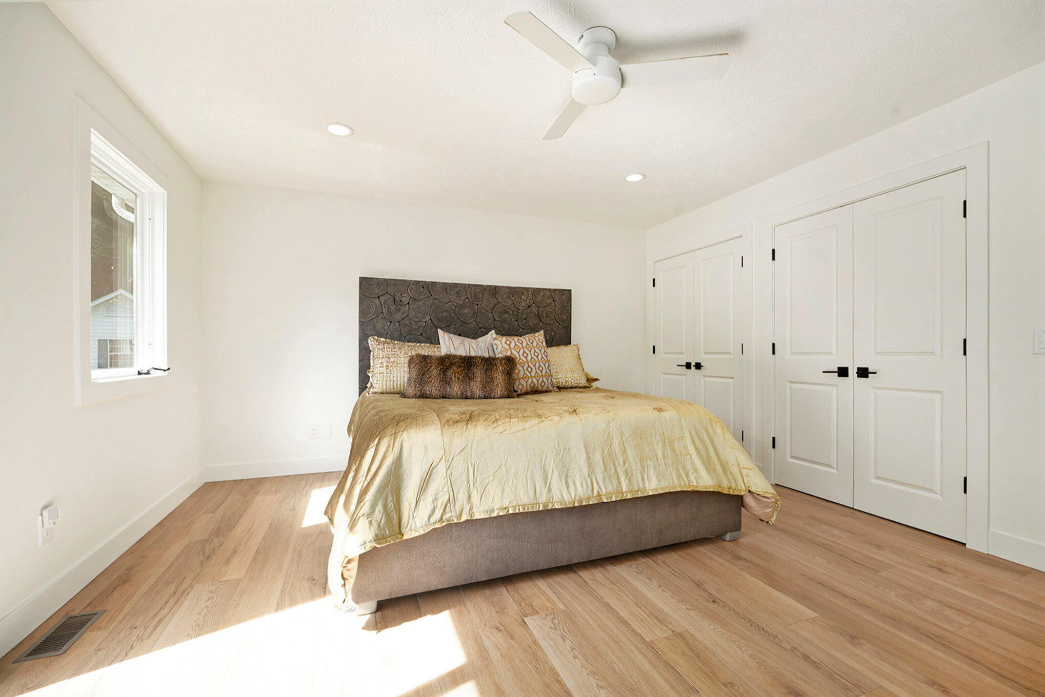 Augusta, Michigan 49012, United States, 4 Bedrooms Bedrooms, ,4 BathroomsBathrooms,Residential,Pending,141965