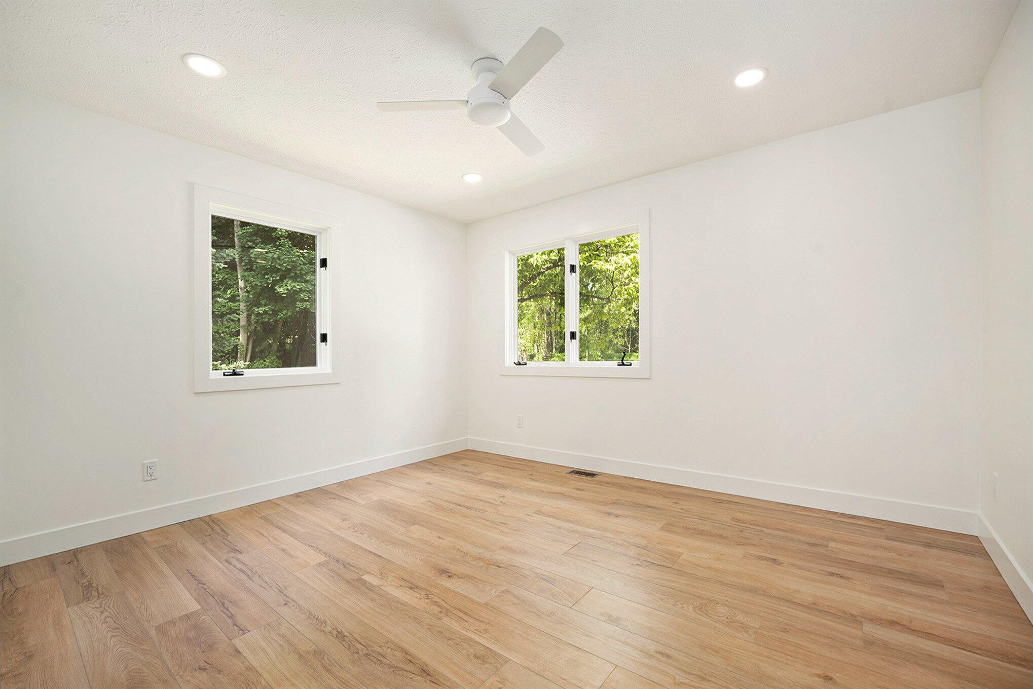 Augusta, Michigan 49012, United States, 4 Bedrooms Bedrooms, ,4 BathroomsBathrooms,Residential,Pending,141965