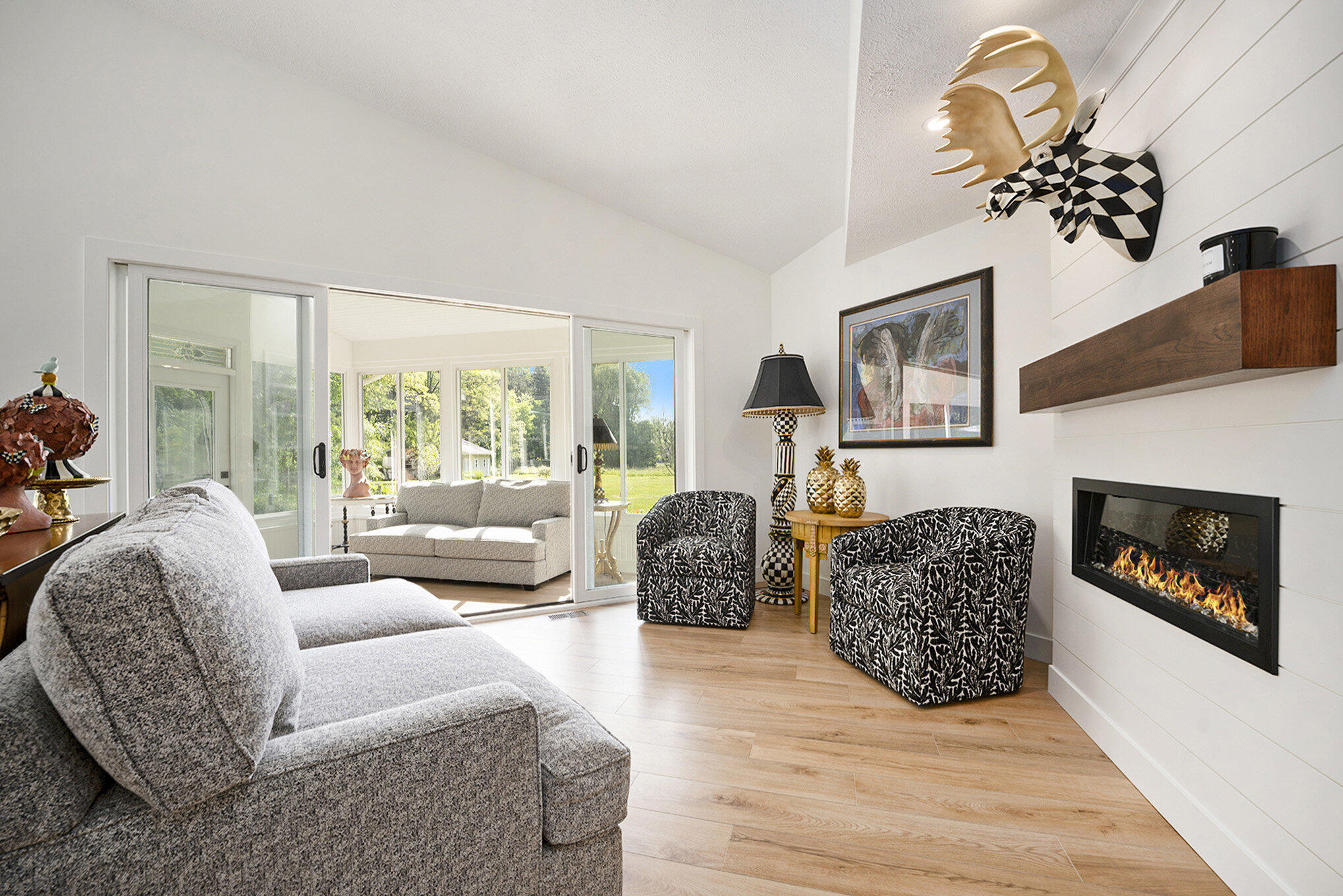 Augusta, Michigan 49012, United States, 4 Bedrooms Bedrooms, ,4 BathroomsBathrooms,Residential,Pending,141965