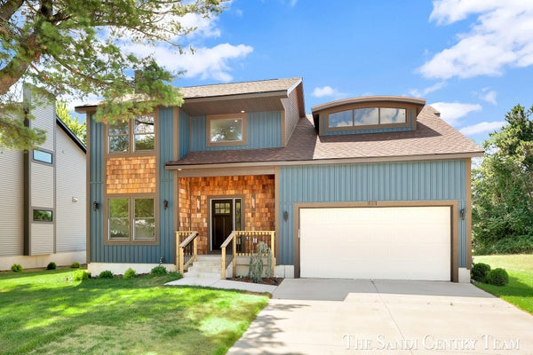 1032 ARLINGTON AVE, GRAND HAVEN, MI 49417 - Image ffe231783ba437ee0d2a71e70aa2e4eb/82853684
