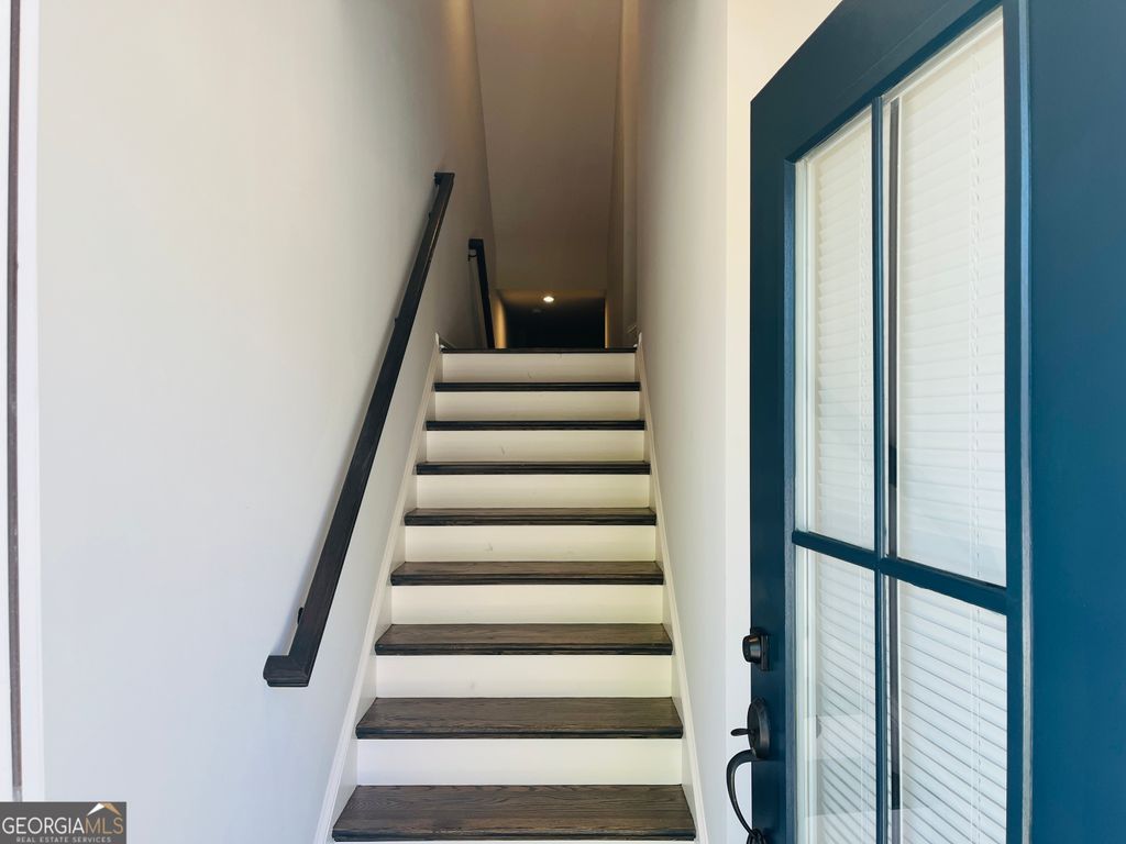 Photo of 2686 Creek View Terrace NW, Atlanta, GA 30318 (MLS # 10773287)