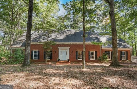 Photo of 80 Cliffcreek Trace, Sandy Springs, GA 30350 (MLS # 10671075)