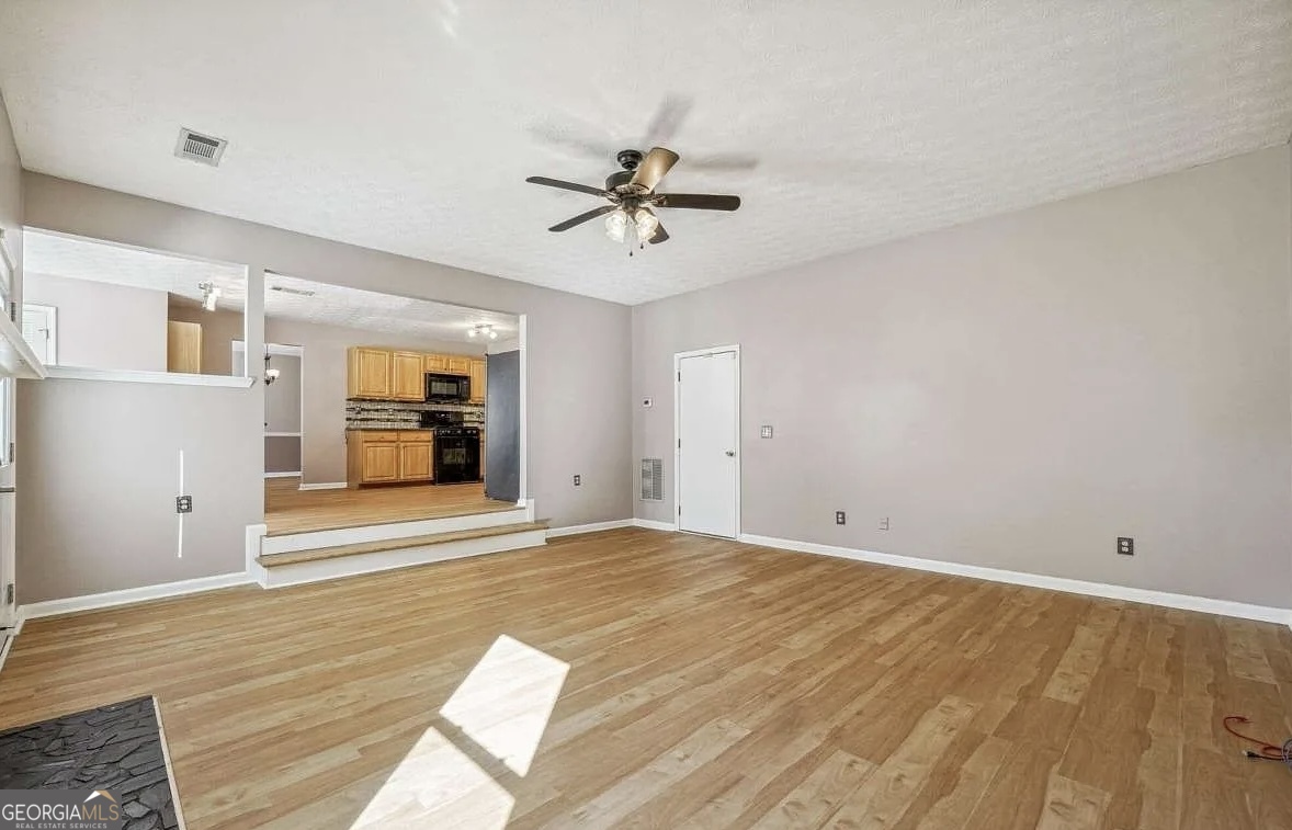Courts @ Overlook - Residential