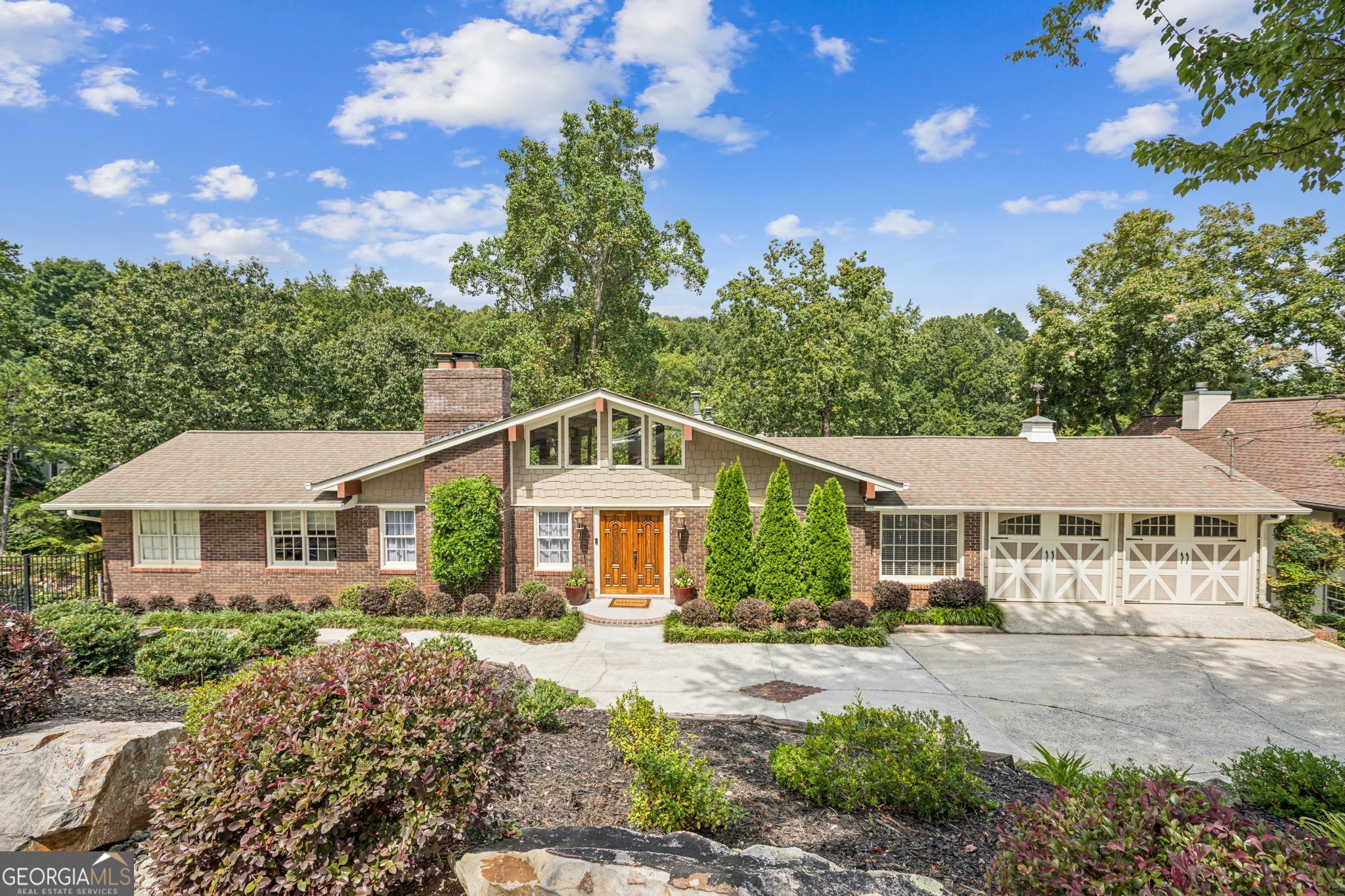 2105 Kemp DR