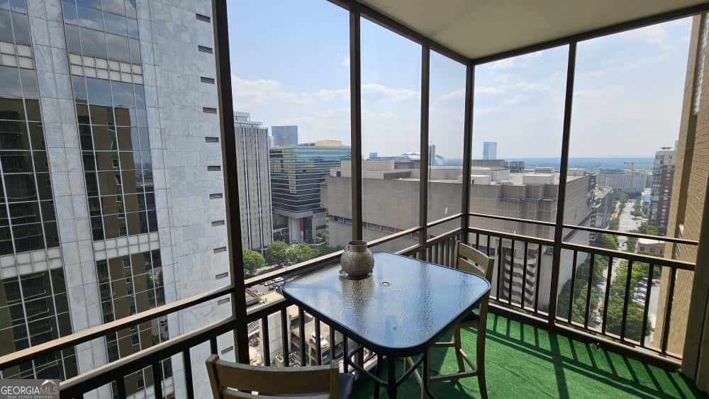 Peachtree Towers - Residential Income