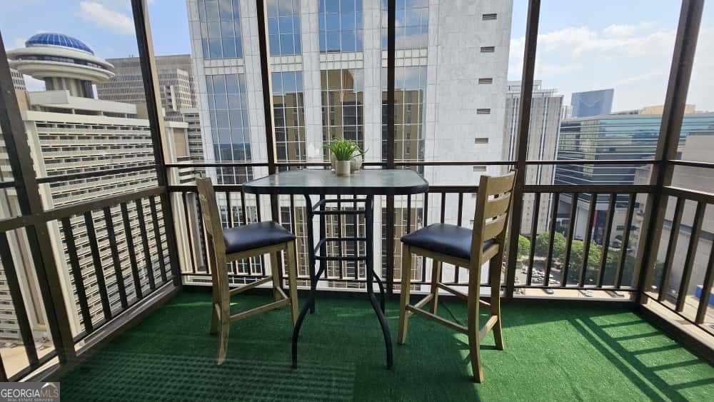 Peachtree Towers - Residential Income