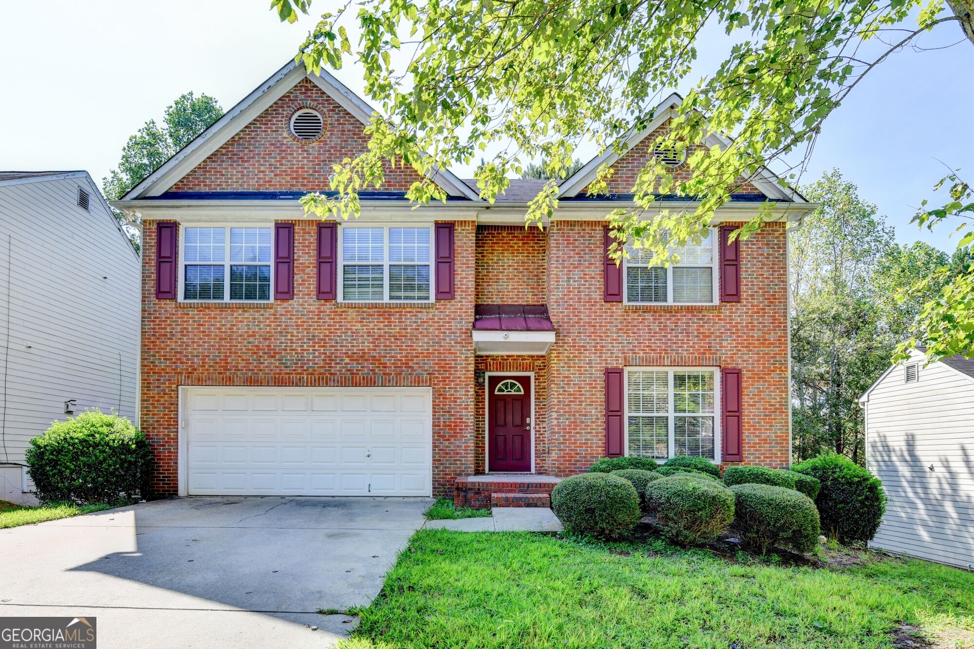 735 Castlebrooke WAY