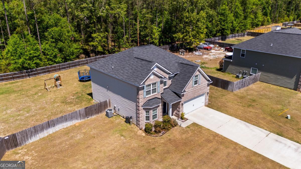 212 Fairview DR NE