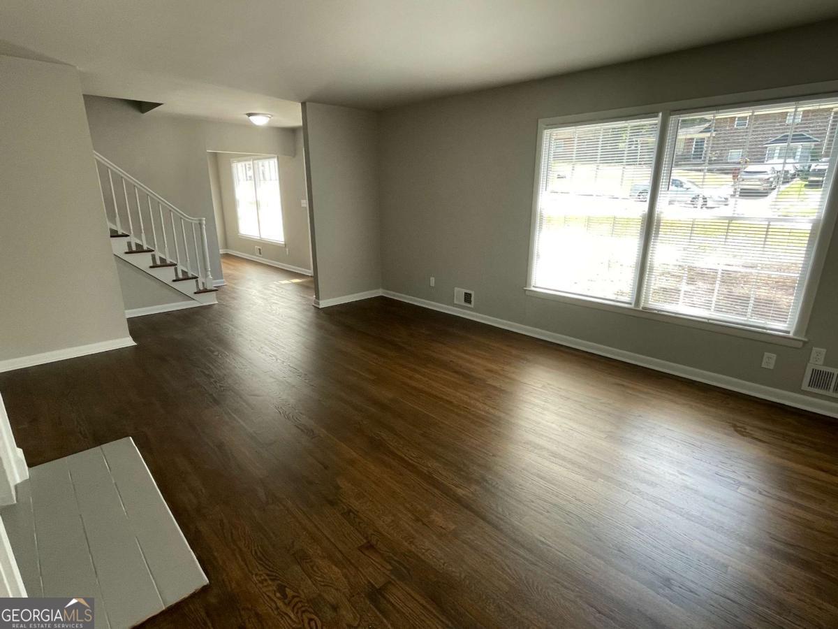 3467 Valley Ridge TER SW