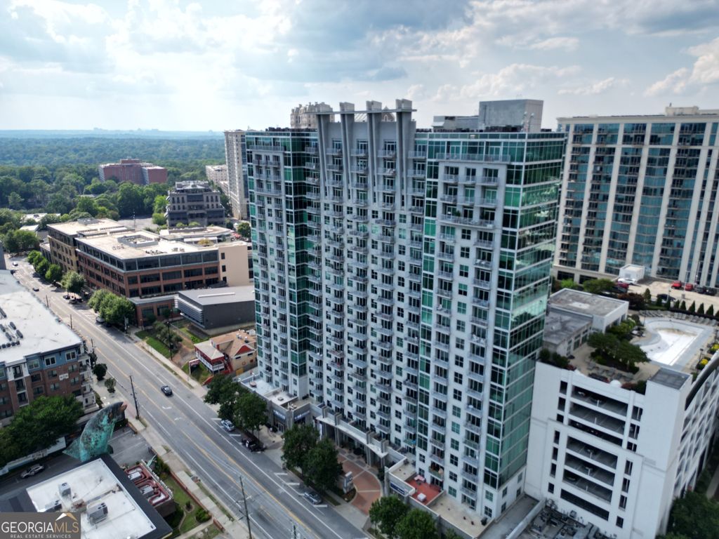 Photo of 250 Pharr Road NE #APT 402, Atlanta, GA 30305 (MLS # 10670207)