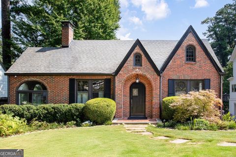 Photo of 557 E Wesley Road NE, Atlanta, GA 30305 (MLS # 10614099)