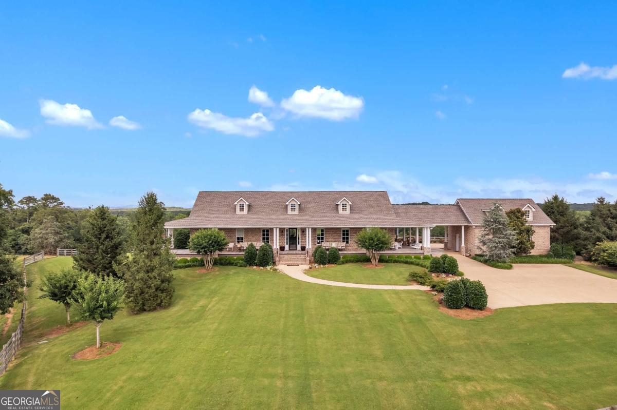 702 Cash RD NE