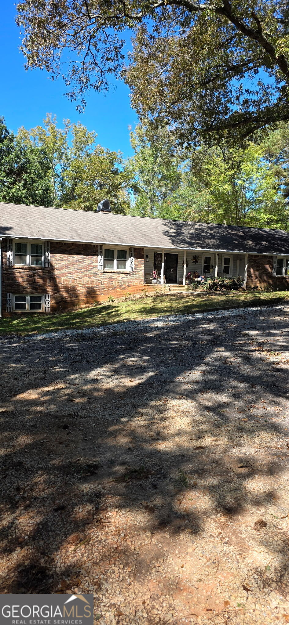 905 E Atlanta RD
