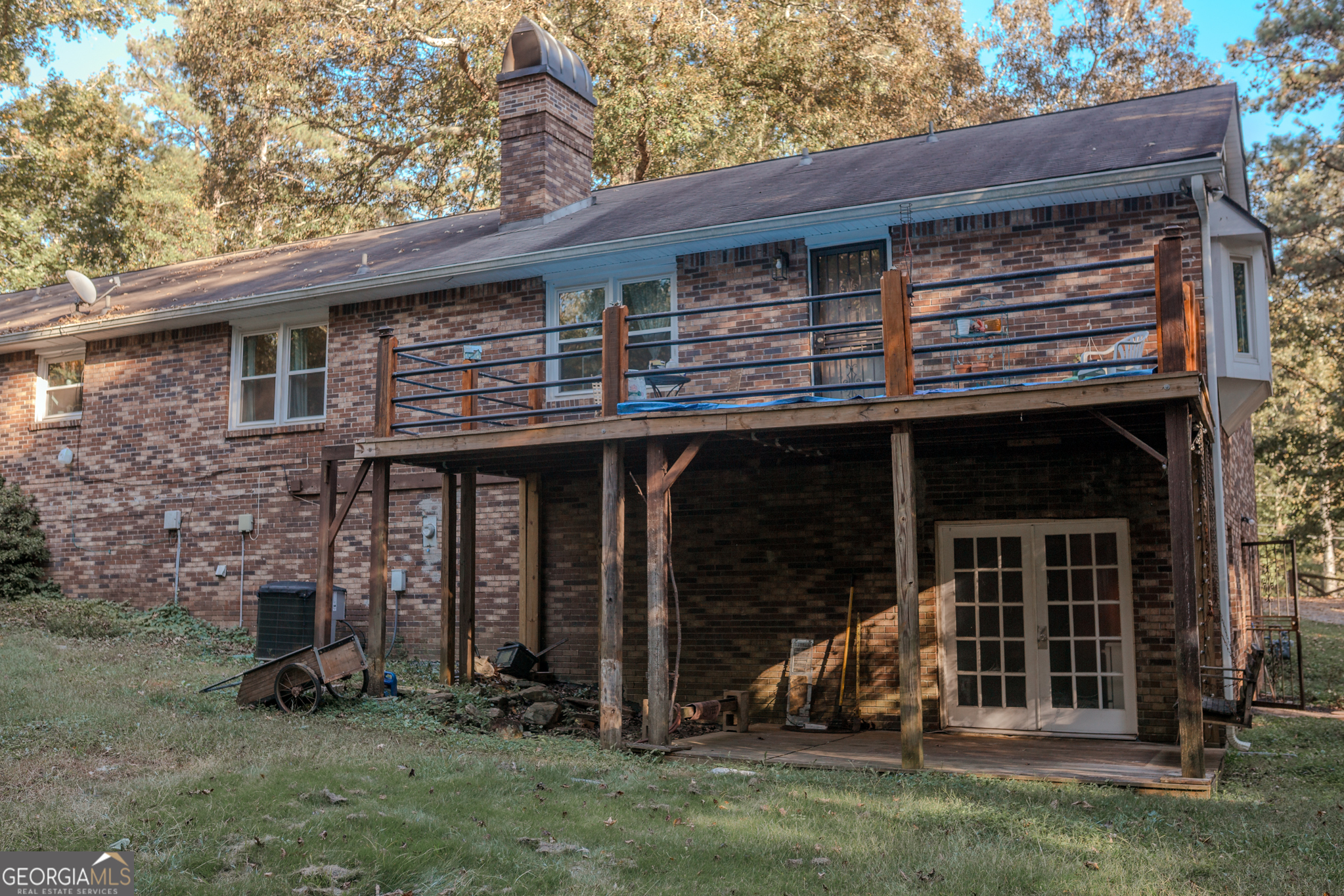 905 E Atlanta RD