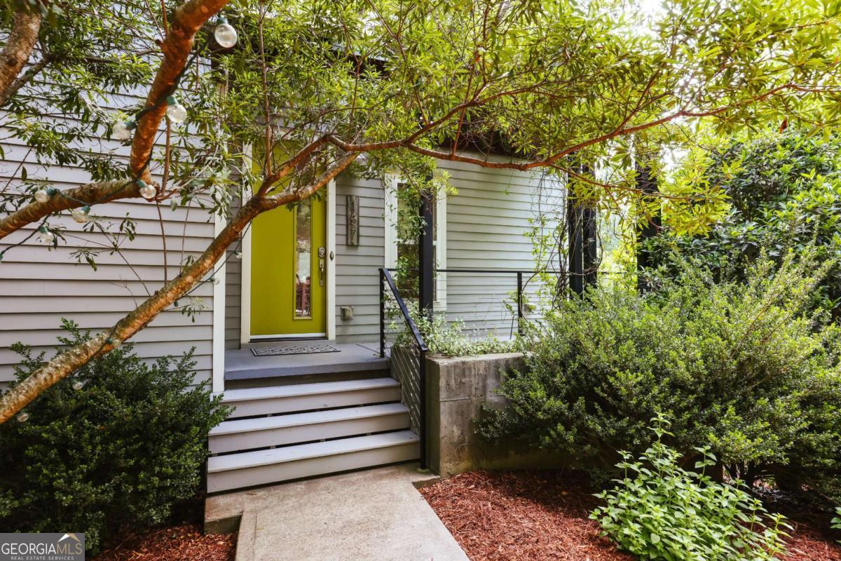 157 Crawford AVE