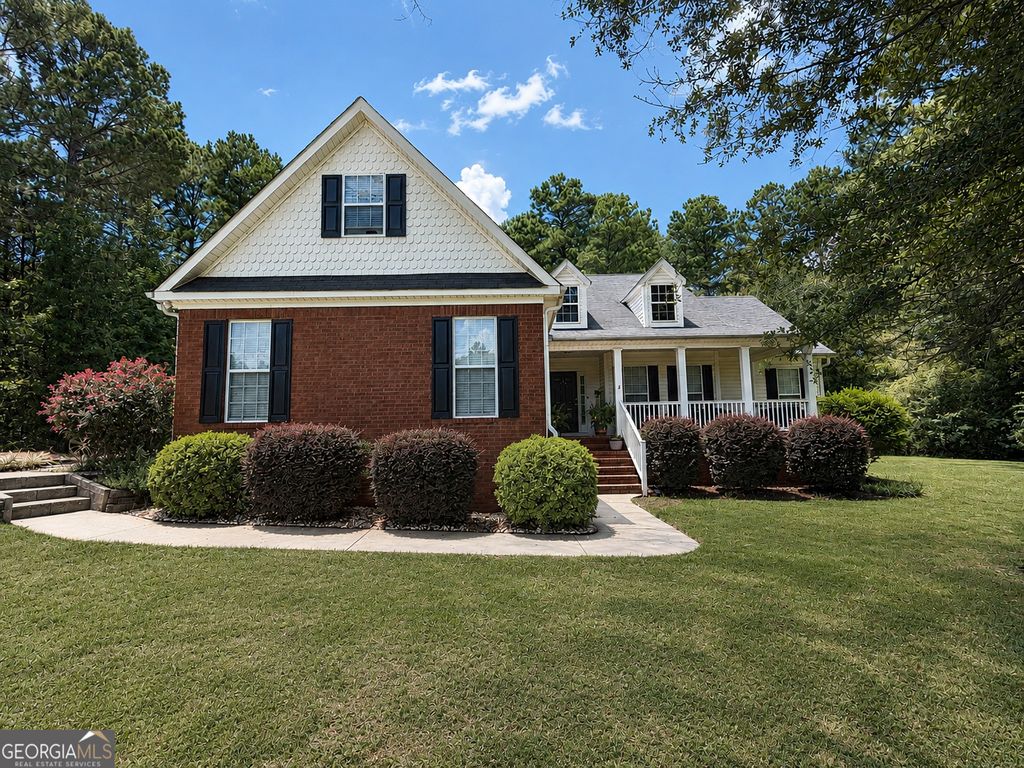 Photo of 798 Whitfield Walk, Zebulon, GA 30295 (MLS # 10809932)