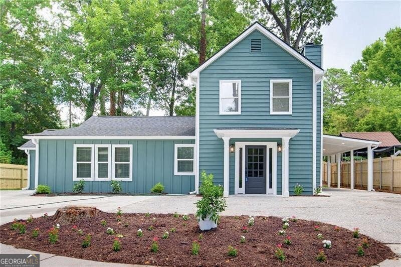 Photo of 1383 Natchez Trace SW, Marietta, GA 30008 (MLS # 10827973)