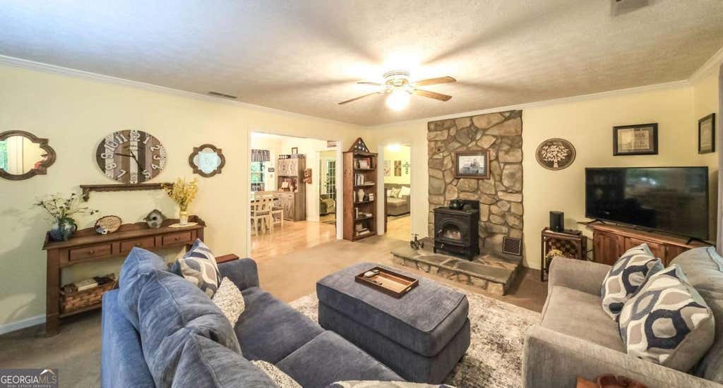 Photo of 712 Honeysuckle Lane, Temple, GA 30179 (MLS # 10811044)