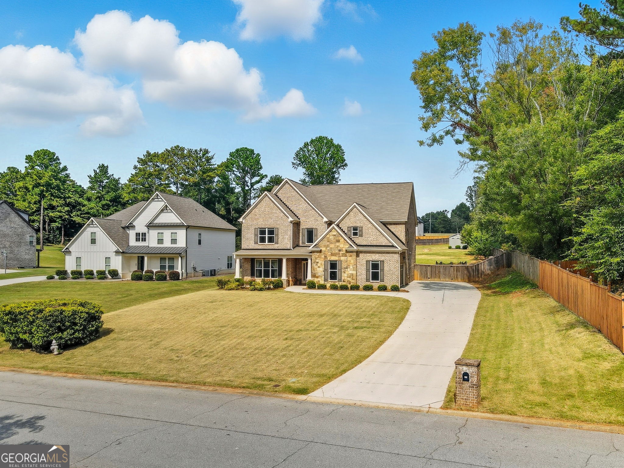 810 Eagle Crosssing DR