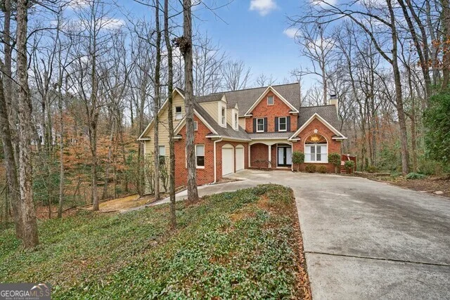 208 Huntington Court