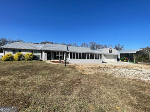 A home in Carnesville