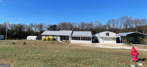 A home in Carnesville