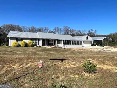 A home in Carnesville