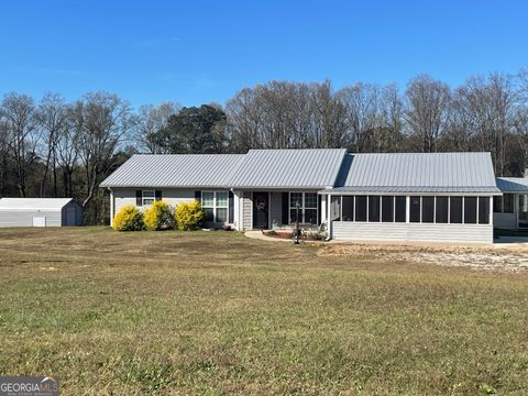 A home in Carnesville