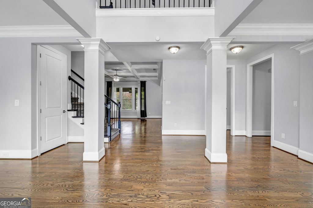 2372 Walkers Glen LN