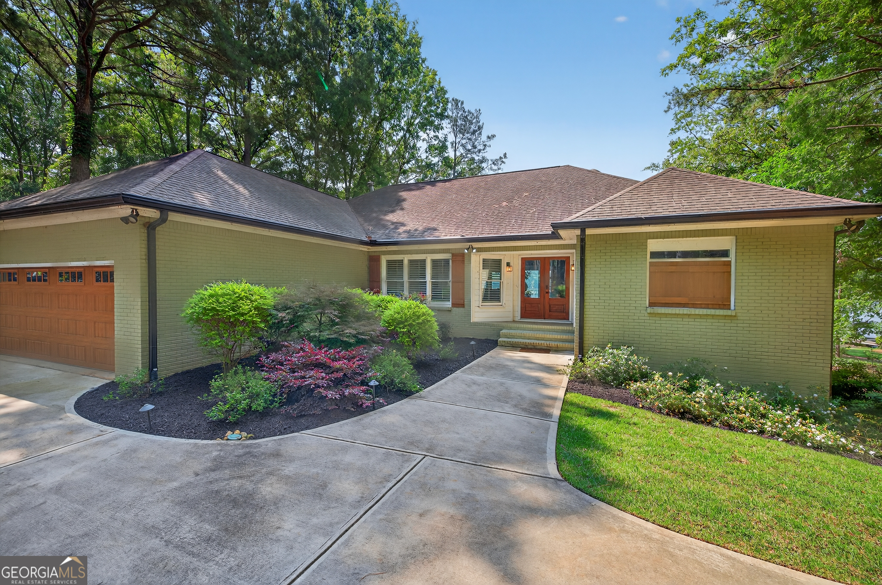 Phoenix Lake - Residential