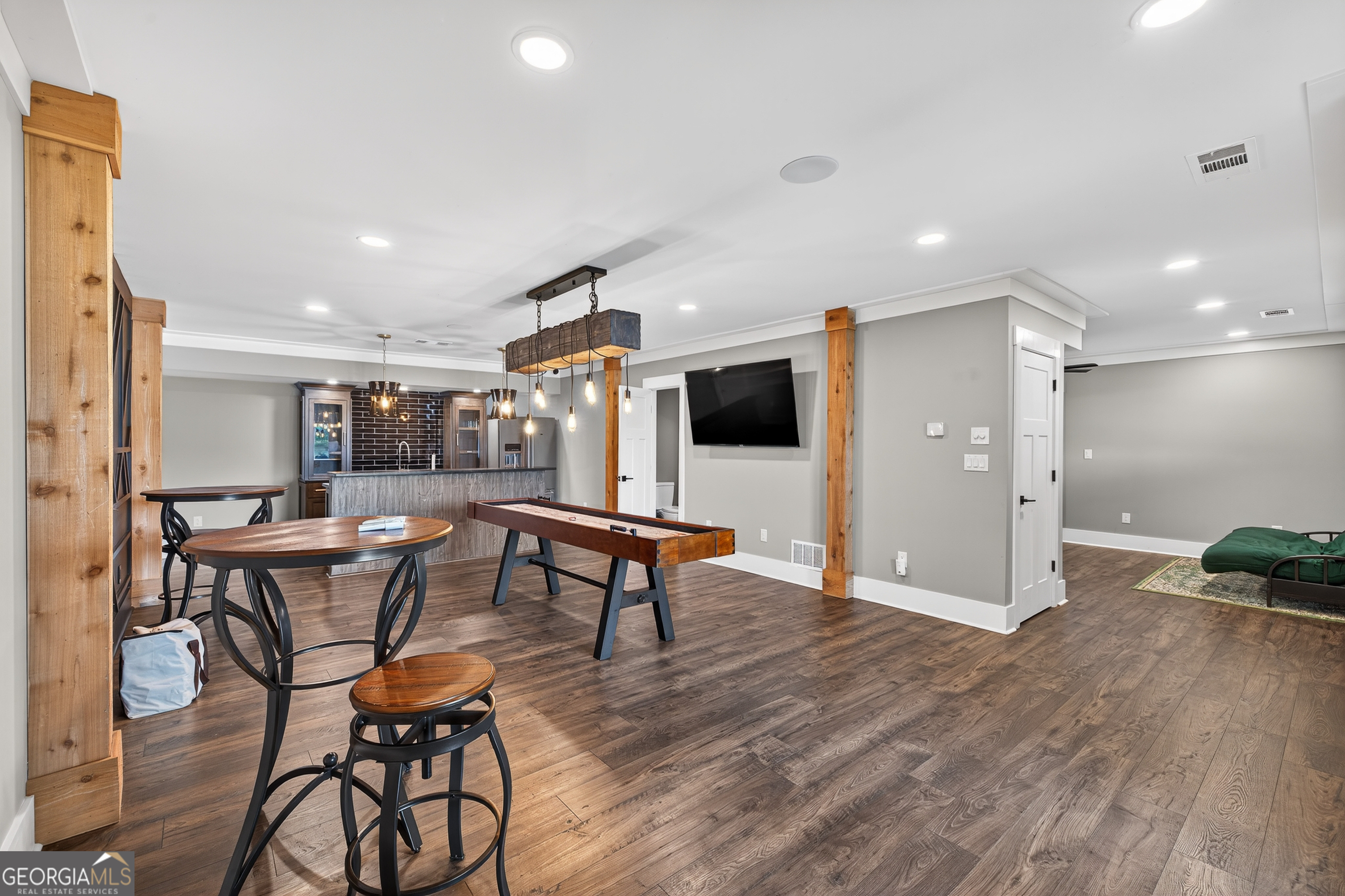 Phoenix Lake - Residential