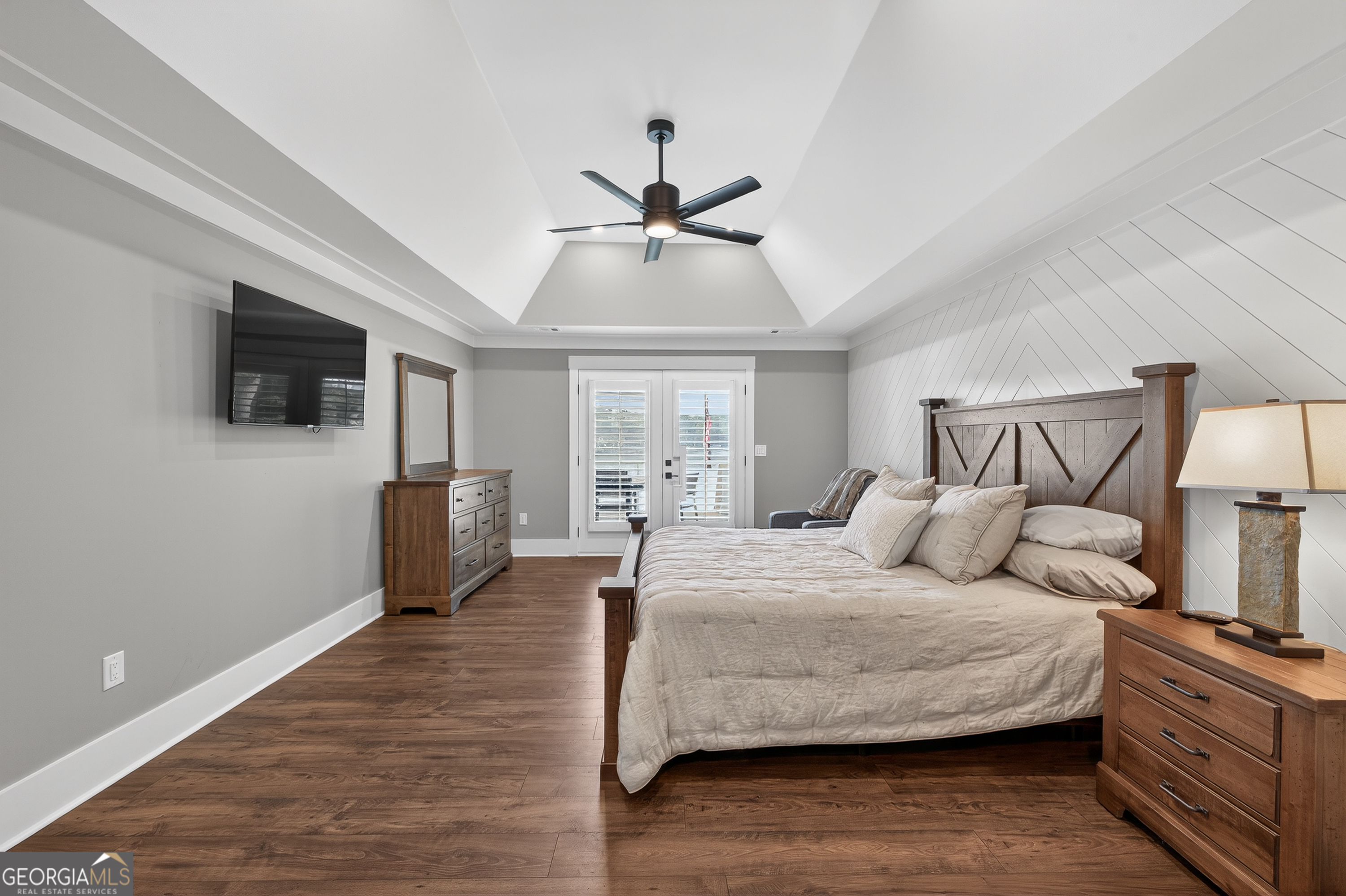Phoenix Lake - Residential
