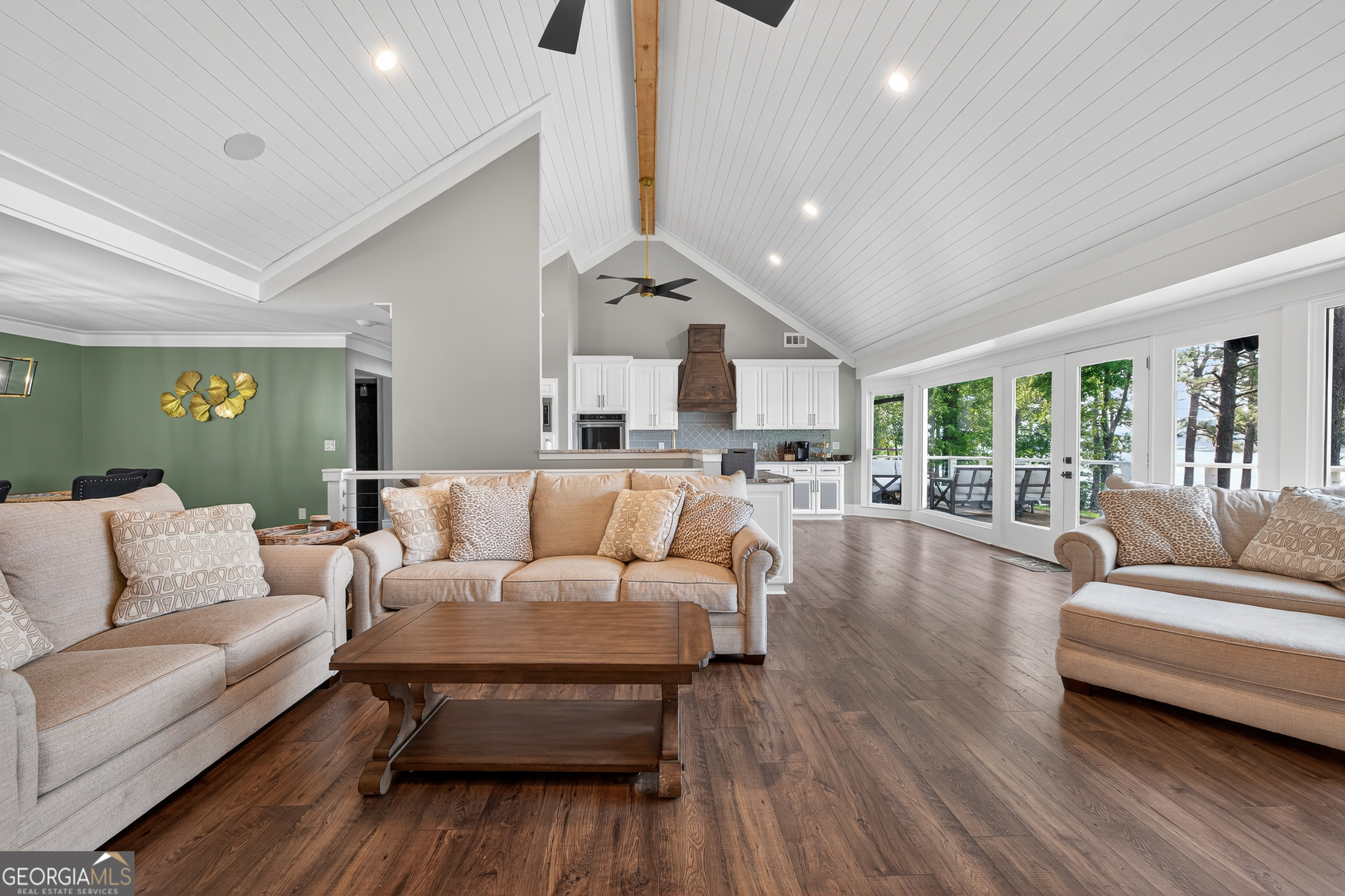 Phoenix Lake - Residential