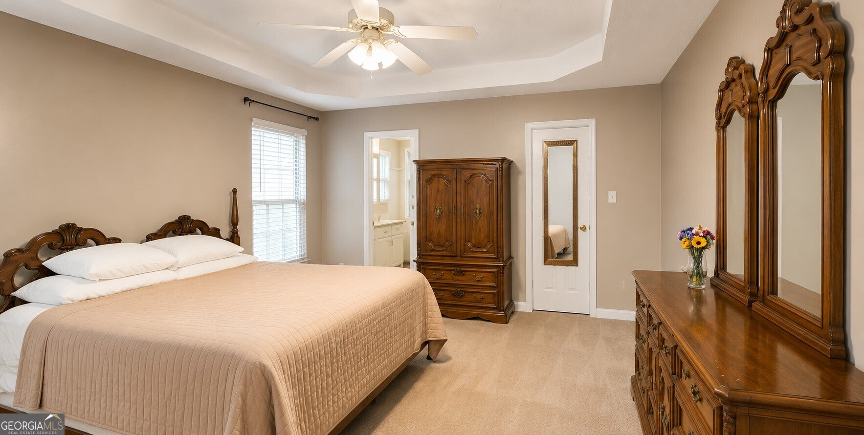 583 Bradford LN
