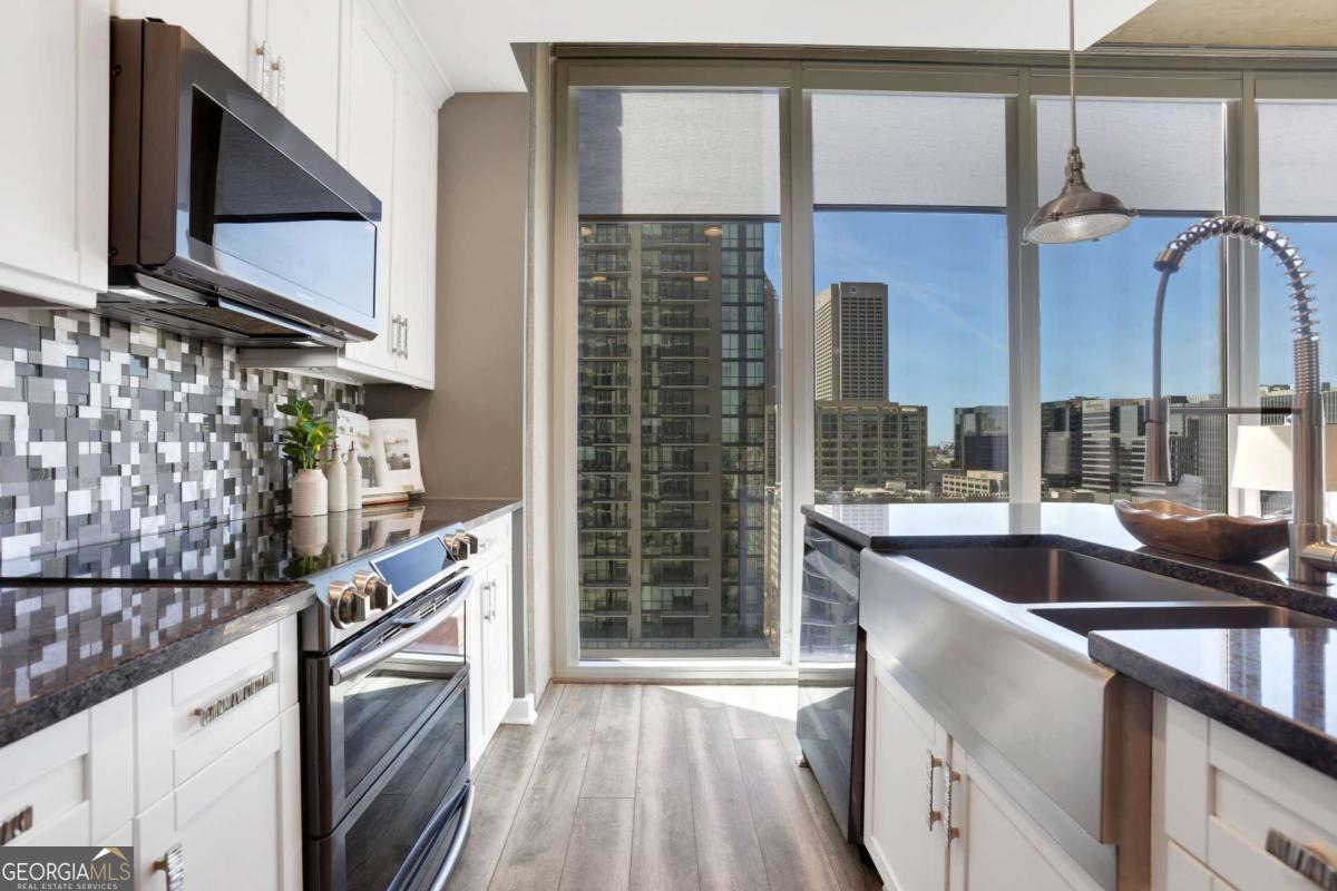 855 Peachtree ST NE 1703