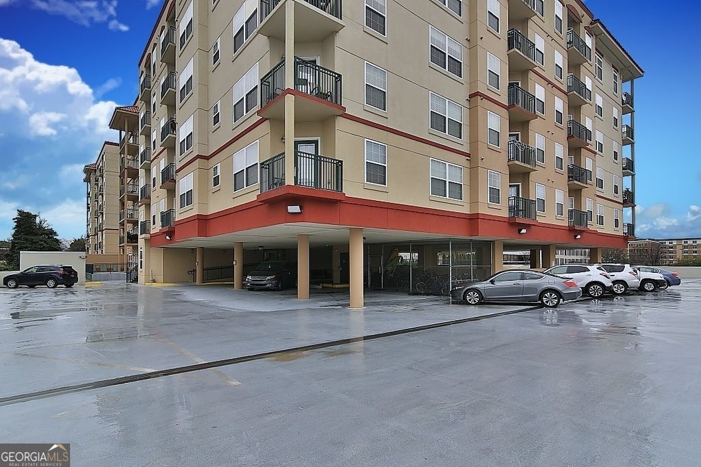 Photo of 230 E Ponce De Leon Avenue #327, Decatur, GA 30030 (MLS # 10663083)