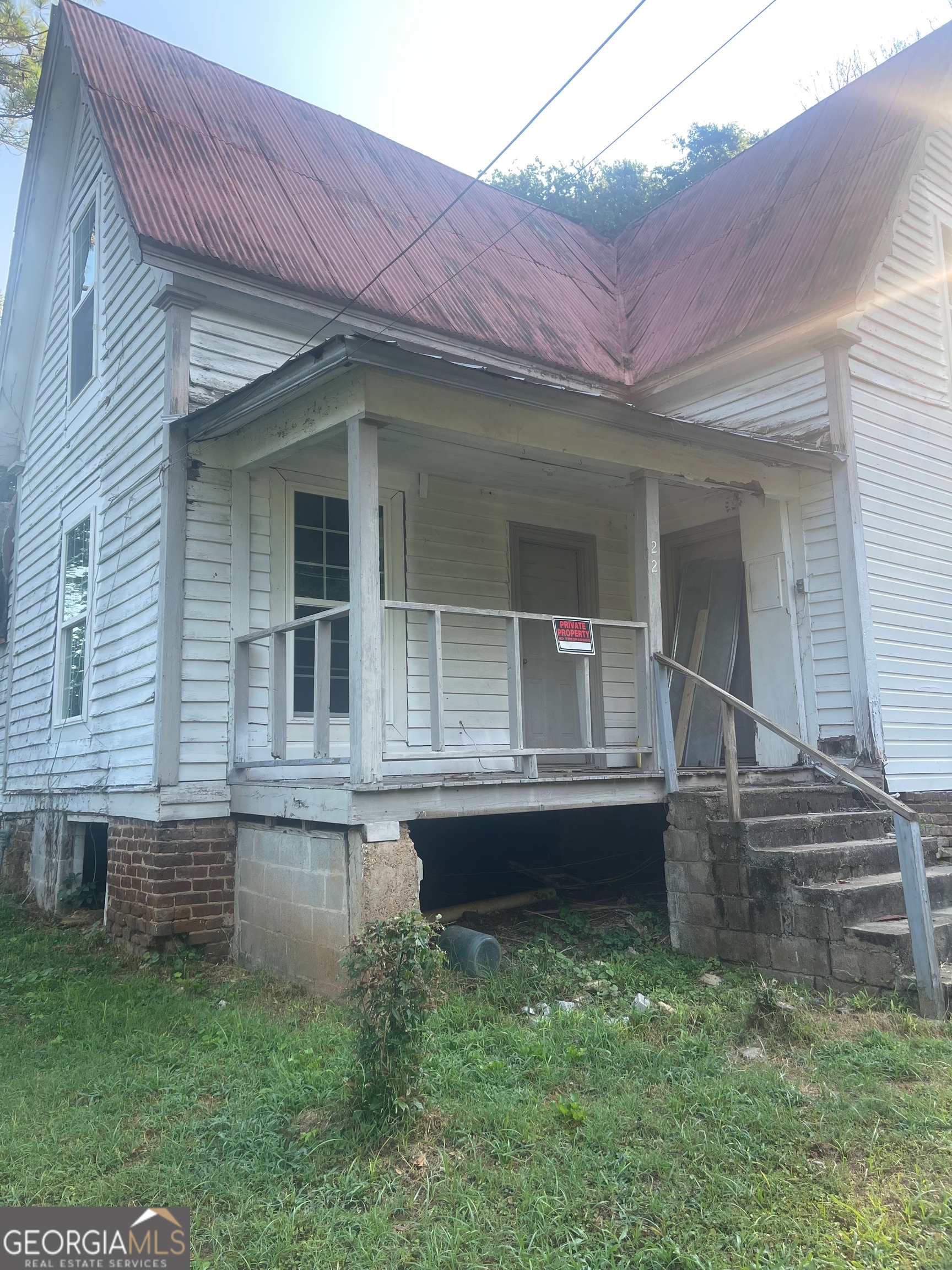 22 River ST SW