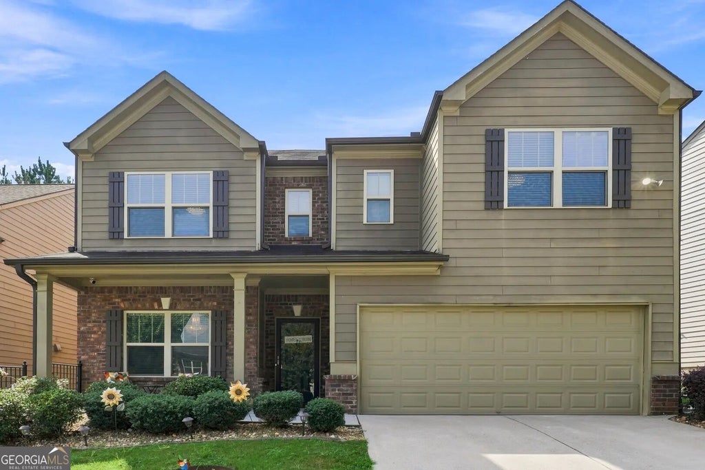 Photo of 3924 Kingfisher Drive, Atlanta, GA 30349 (MLS # 10840850)