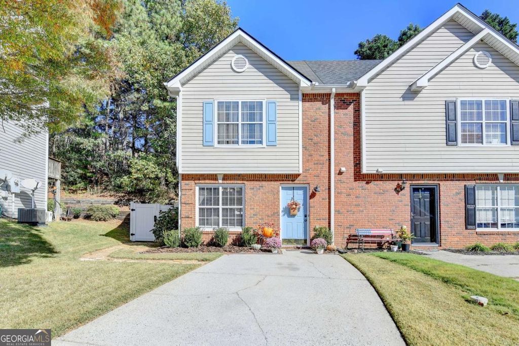 Photo of 4170 Glen Iris Drive, Cumming, GA 30040 (MLS # 10679540)