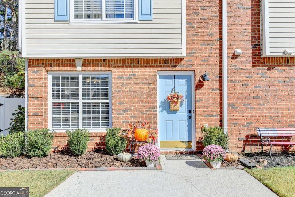 Photo of 4170 Glen Iris Drive, Cumming, GA 30040 (MLS # 10679540)