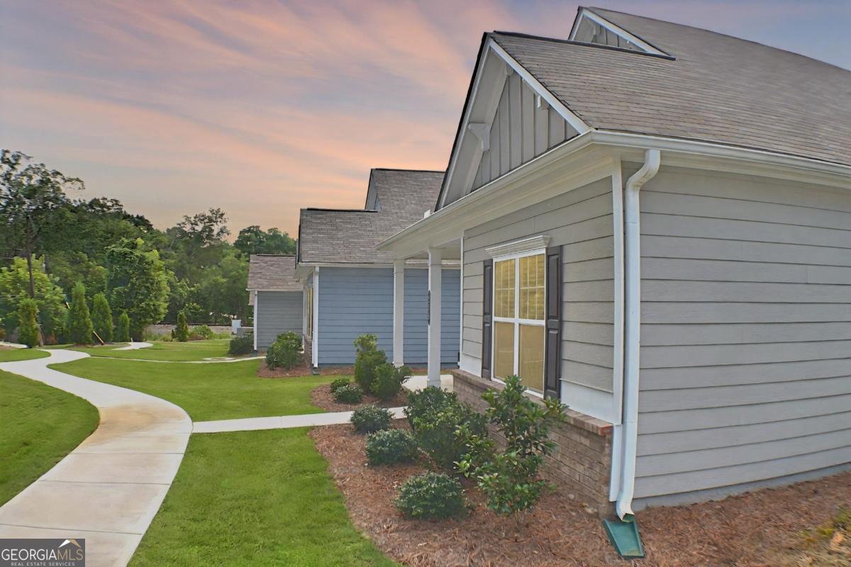 208 N North Dogwood ST