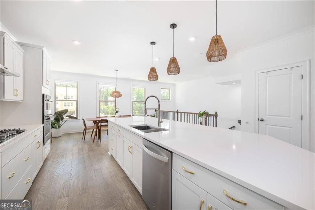 1312 Stanley Park DR