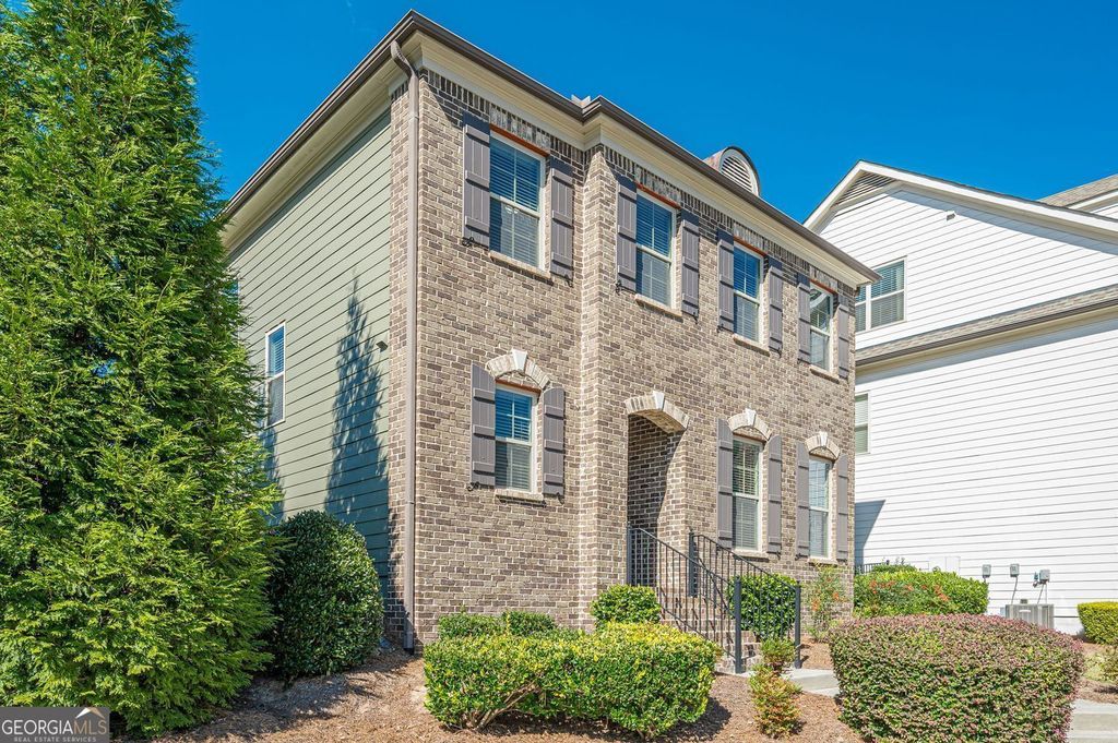 Photo of 1040 Peyton View Court, Alpharetta, GA 30004 (MLS # 10624818)