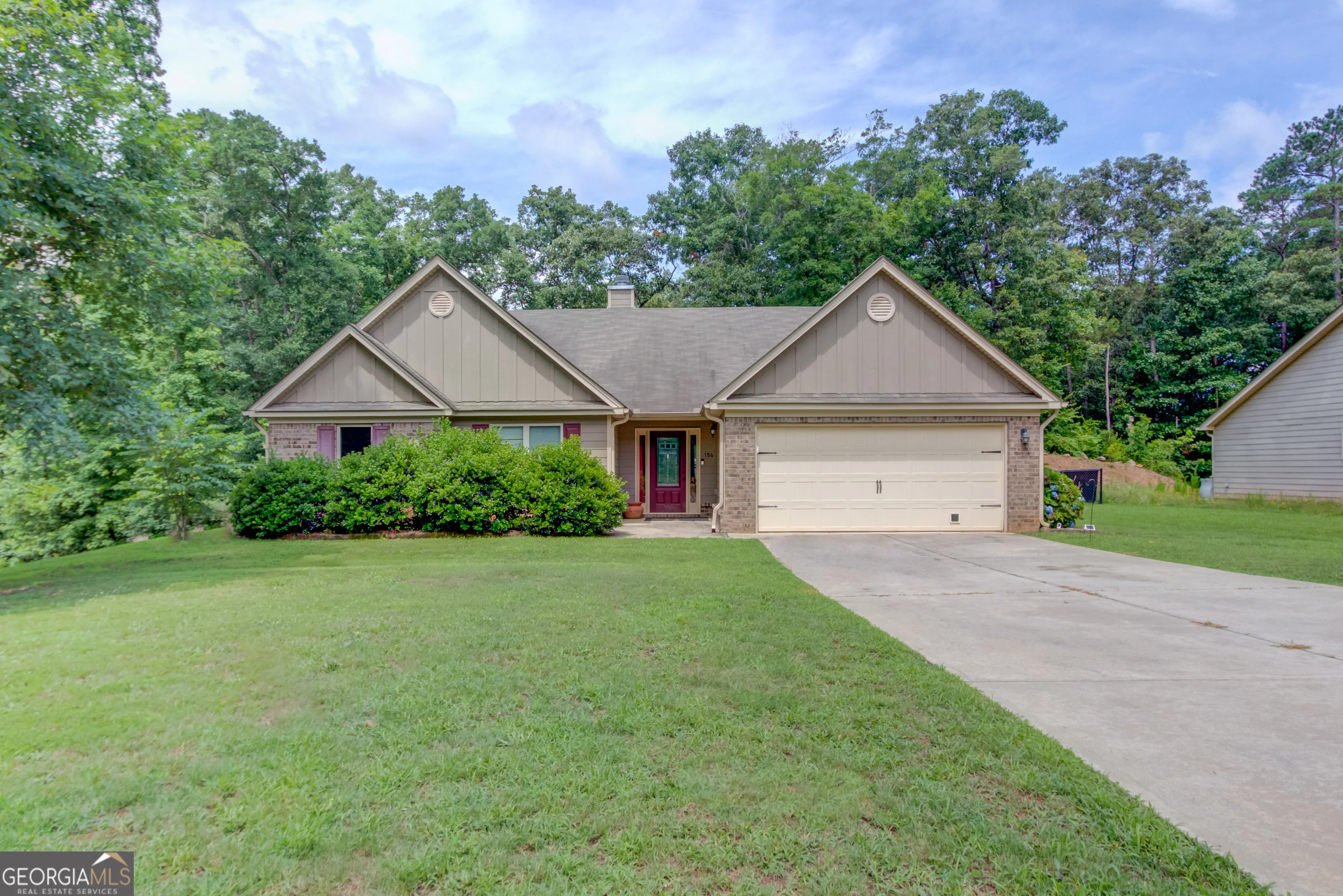 154 Rolling Oaks Lane