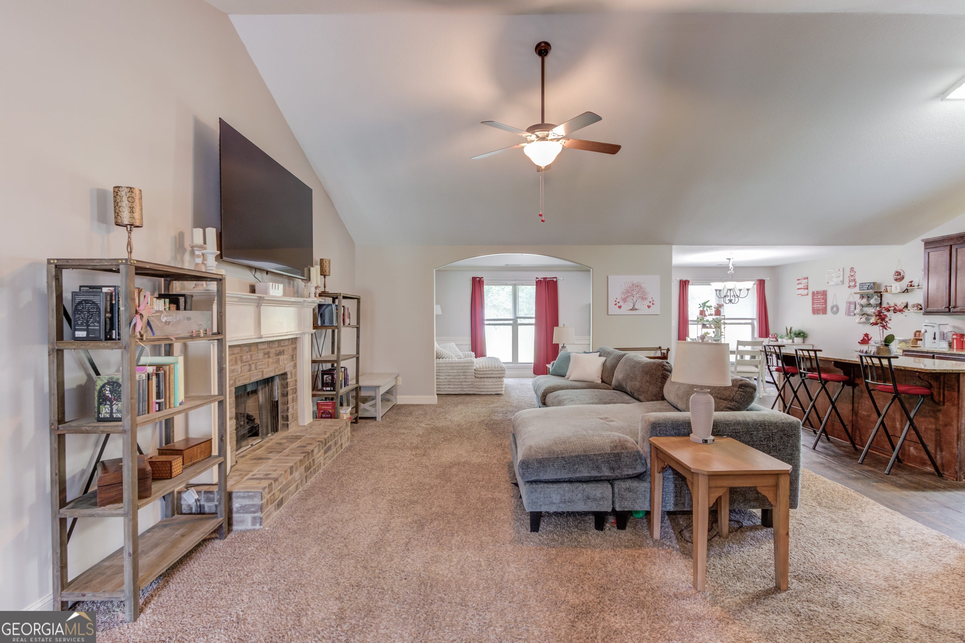 154 Rolling Oaks LN