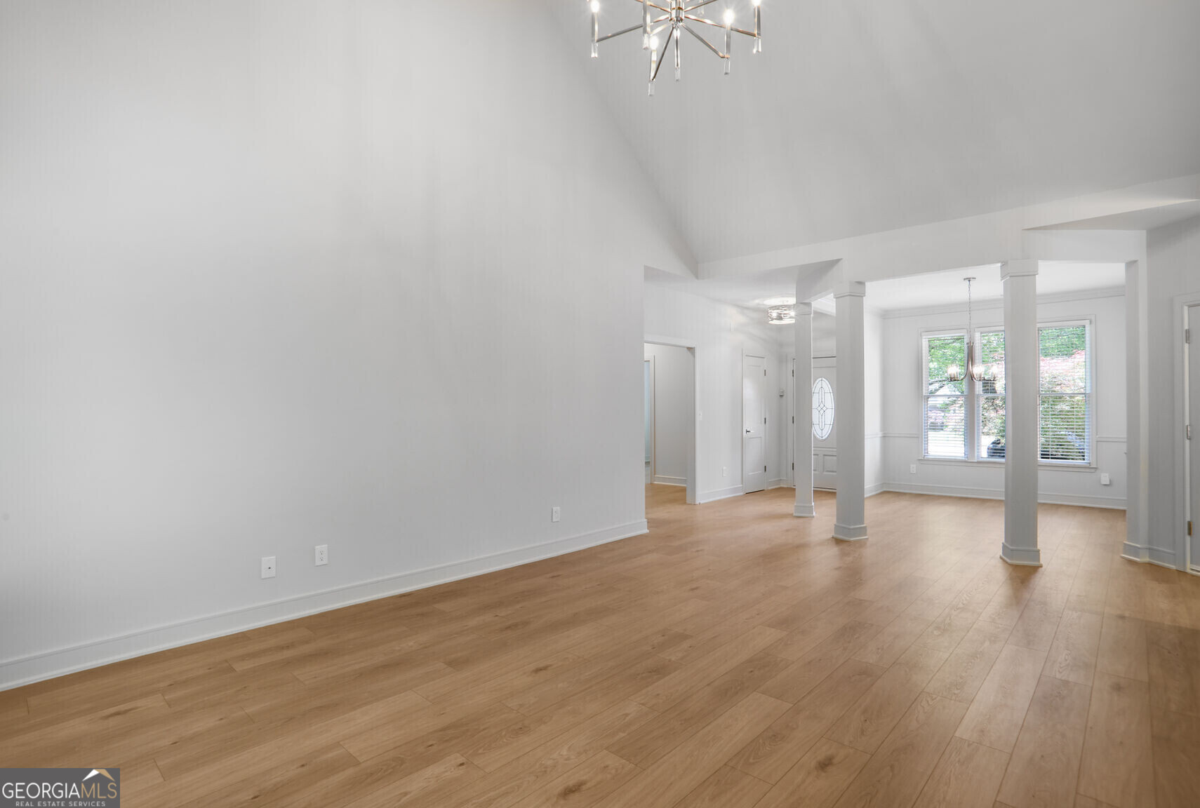 1155 Graystone XING