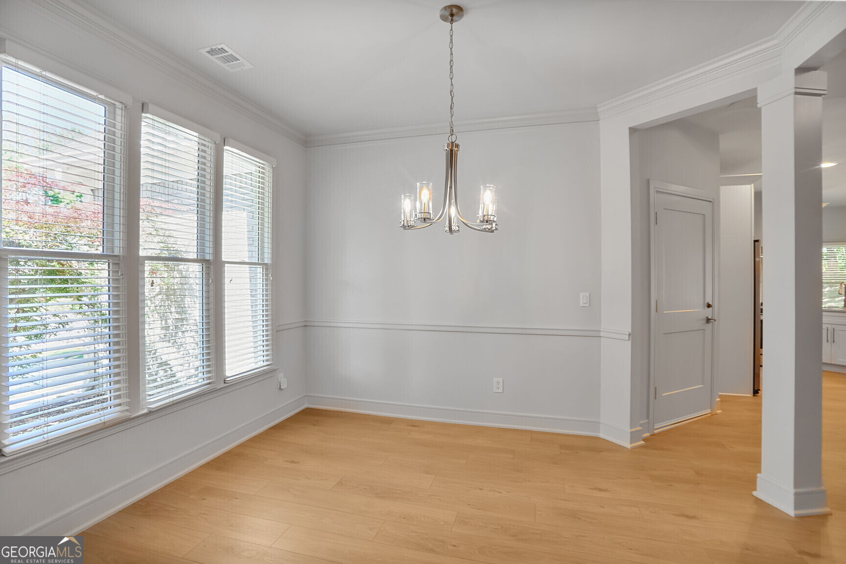 1155 Graystone XING