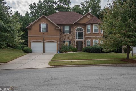 A home in Fairburn